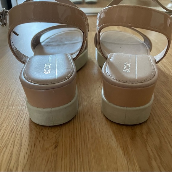 Pink Sandals - Picture 3 of 4